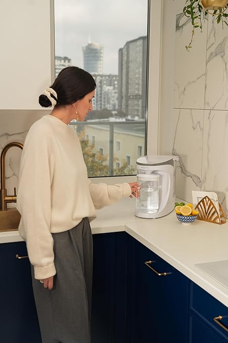 AquaTru Carafe Smart | Countertop Water Purifier for PFAS and Other Contaminants with Exclusive 4-Stage Ultra Reverse Osmosis Technology (No Plumbing or Installation Required) | BPA Free