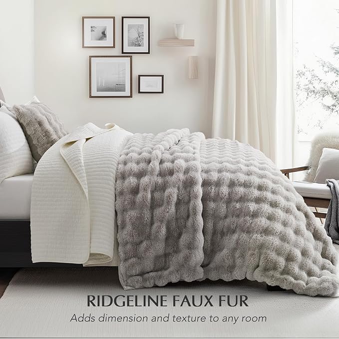 EVERGRACE Ultra Soft Luxury Fluffy Ridgeline Faux Rabbit Fur Throw Blanket, Thick Warm Fuzzy Blankets for Winter, Cozy Plush Reversible Blanket for Couch, Bed, Sofa, Taupe, 80x90 Inches, 870 GSM