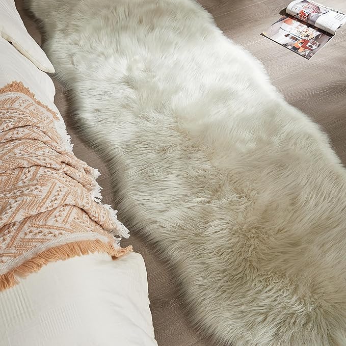 AMTOVO Faux Sheepskin Rug, Light Grey Ultra Soft Fluffy Shag Area Rug, 2 x 6 ft Faux Fur Rug for Bedroom Sofa Throw Cushion Room Decor, Sheepskin