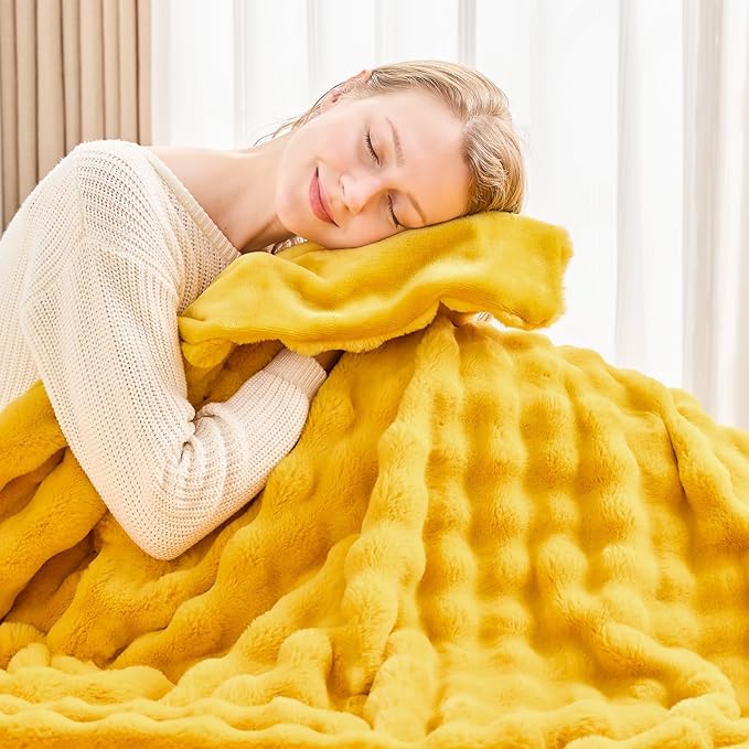 NEWCOSPLAY Faux Fur Throw Blanket Mustard Yellow Bubble Blanket Thick Warm Soft for Couch Sofa Bed 550GSM (Mustard Yellow, Throw(50"x60"))