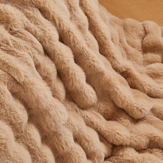 Lotus Karen Queen Size Faux Fur Blanket Khaki - Big Bubble Rabbit Fluff Blanket for Bed, Large Fluffy Fuzzy Cozy Blanket, Thick Furry Plush Shaggy Blankets, 90x90 Inches