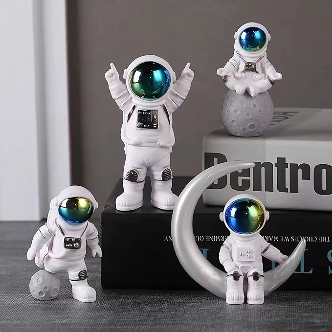 Gradient Astronaut Statues Set of 4, Spaceman Figurines Space Theme Party Nursery Home Office Decor