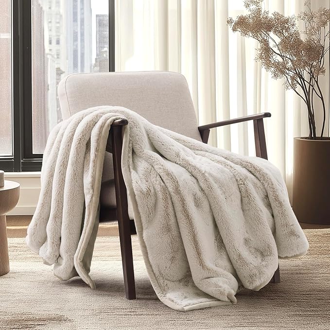 Ultra Soft Luxury Fluffy Mink Faux Fur Throw Blanket, Thick Warm Fall Winter Blankets for Bed, Couch, Cozy Plush Reversible Blanket for Chair, Sofa (Tipped Champagne Ivory, 60"x80")