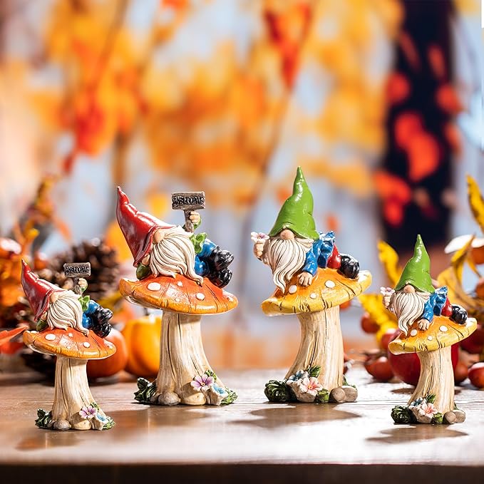 TERESA'S COLLECTIONS Garden Gnomes on Mushroom, Set of 2 Cute Resin Gnome Statues for Yard, Outdoor Patio Porch Lawn, Ideal Gift for Dad Mom Birthday, Outside Decor Housewarming Gifts
