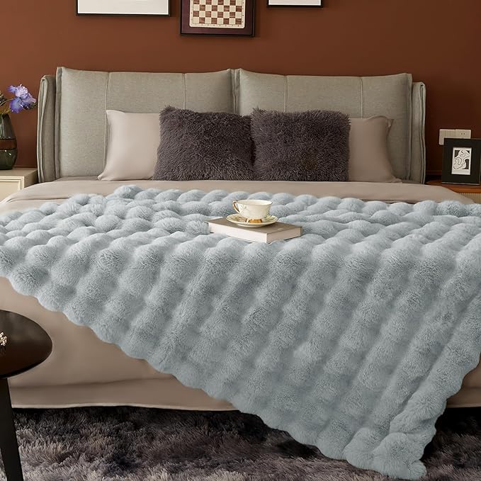 Touchat Luxury 1000GSM Faux Rabbit Fur Throw Blanket, Super Heavy Warm Cozy Grey Blankets for Couch Bed Sofa, Ruched Plush Fuzzy Elegant Soft Reversible Mink Blanket for Living Room Bedroom
