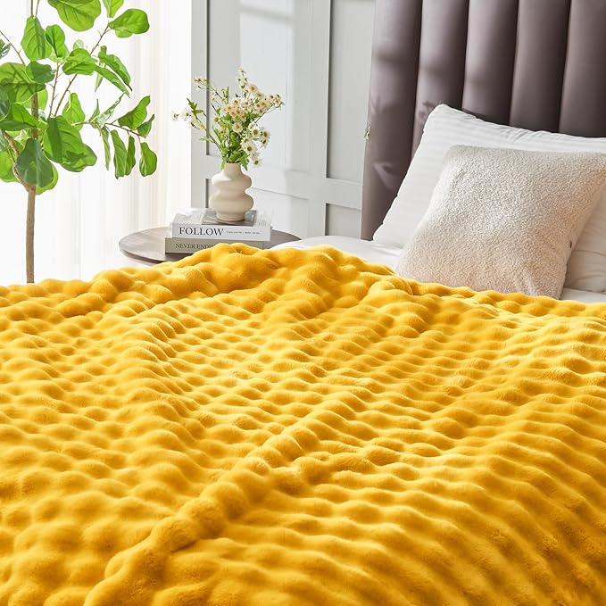 NEWCOSPLAY Faux Fur Throw Blanket Mustard Yellow Bubble Blanket Thick Warm Soft for Couch Sofa Bed 550GSM (Mustard Yellow, Throw(50"x60"))