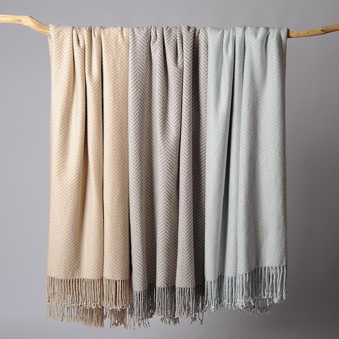 CUDDLE DREAMS Silk Throw Blanket with Hand-Knotted Fringe, Natural, Soft & Breathable (Herringbone Gray)