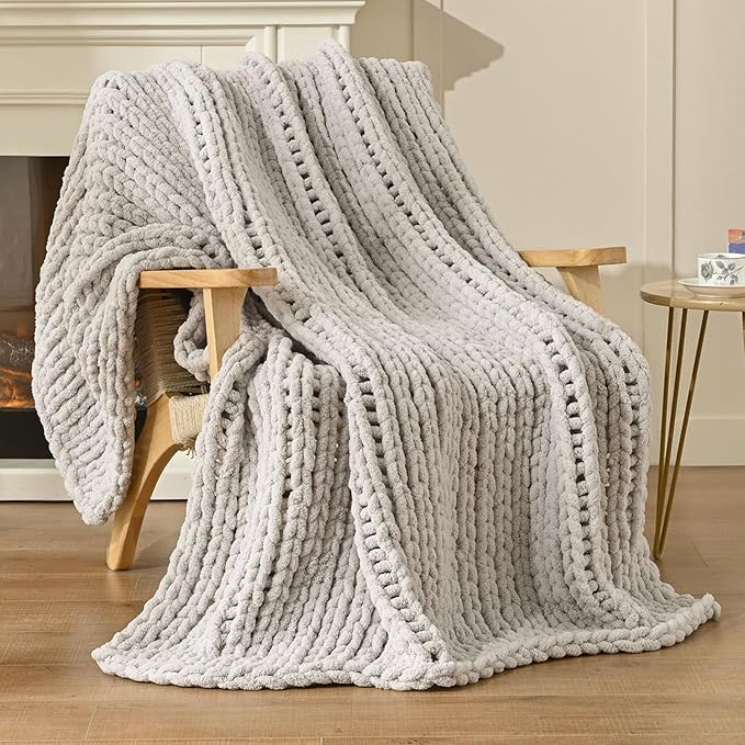Esterra Chunky Knit Blanket Throw 60"x80", 100% Hand Knitted Chenille Throw Blanket, Cozy Soft Thick Cable Knit Throw Large Rope Knot Crochet Throw Blanket for Sofa Couch Bed, Light Gray