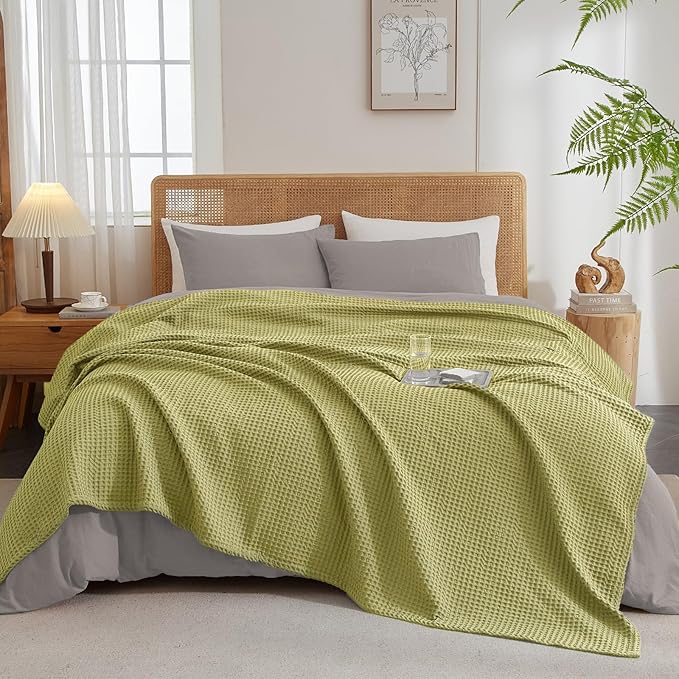 PHF Ultra Soft Waffle Weave Blanket King Size 104"x 90"- Washed Lightweight Breathable Cozy Woven Blanket for Bed - Aesthetic Decor for Couch Bedding Sofa Home Car - Olive Green