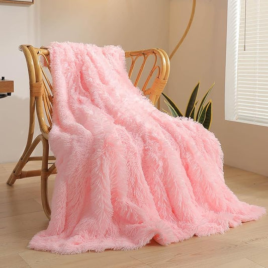 XeGe Luxury Faux Fur Blanket, Pink Soft Big Fluffy Throw, Shaggy Plush Decorative Cute Girls Furry Bed Throw, Fuzzy Blanket for Couch Bedroom Living Room, Pink, 60x90