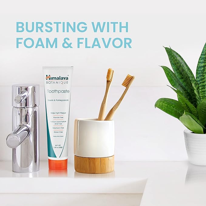 Himalaya Botanique Neem & Pomegranate Toothpaste, Mint Flavor - Fluoride Free Toothpaste Fights Plaque & for Fresh Breath - Vegan, Gluten Free, No SLS, No Artificial Flavors or Colors, 5.29 oz