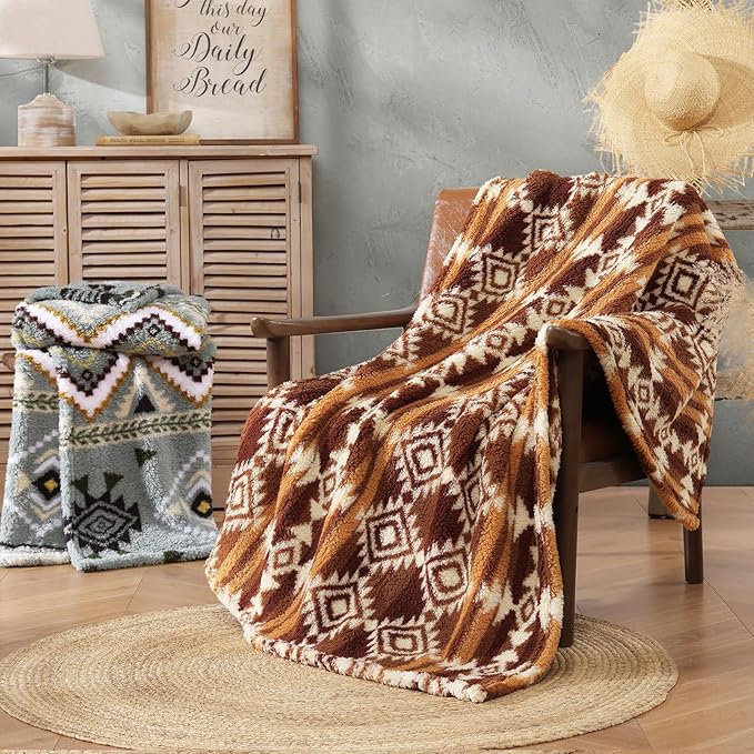 CASAAGUSTO Boho Sherpa Throw Blanket, Aztec, Ultra Soft, Warm, Cozy, Plush, Thick Fleece Bohemian Throw Blanket for Couch, Bed, Sofa (Terracotta 50 * 60 Inch)