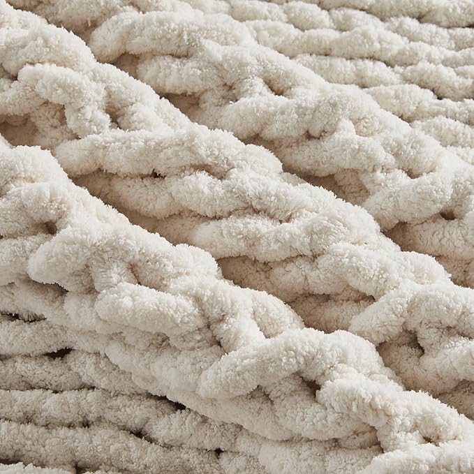 Carriediosa Chunky Knit Throw Blanket 50" X 60", 100% Hand Made Large Chenille Loop Yarn Soft Fluffy Throws for Couch Sofa Bed, Big Crochet Cozy Heavy Thick Cable Woven Blankets, Cream White