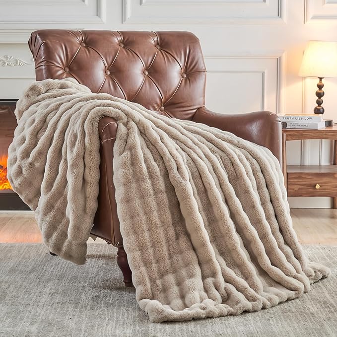 NEWCOSPLAY Faux Fur Throw Blanket Linen Bubble Blanket Thick Warm Soft for Couch Sofa Bed 550GSM (Linen, Throw(50"x60"))