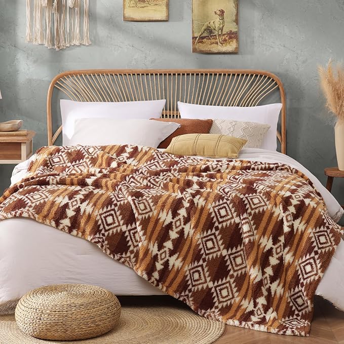 CASAAGUSTO Boho Sherpa Throw Blanket, Aztec, Ultra Soft, Warm, Cozy, Plush, Thick Fleece Bohemian Throw Blanket for Couch, Bed, Sofa (Terracotta 50 * 60 Inch)