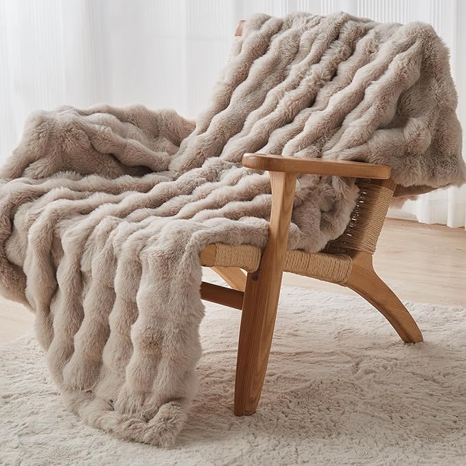 Lotus Karen Faux Fur Throw Blanket Linen - 800 GSM Bubble Rabbit Fluff Blanket for Couch Bed Sofa,Softest Fluffy Fuzzy Cozy Blanket,Thick Furry Plush Shaggy Warm Blankets for Women,60x80 Inches