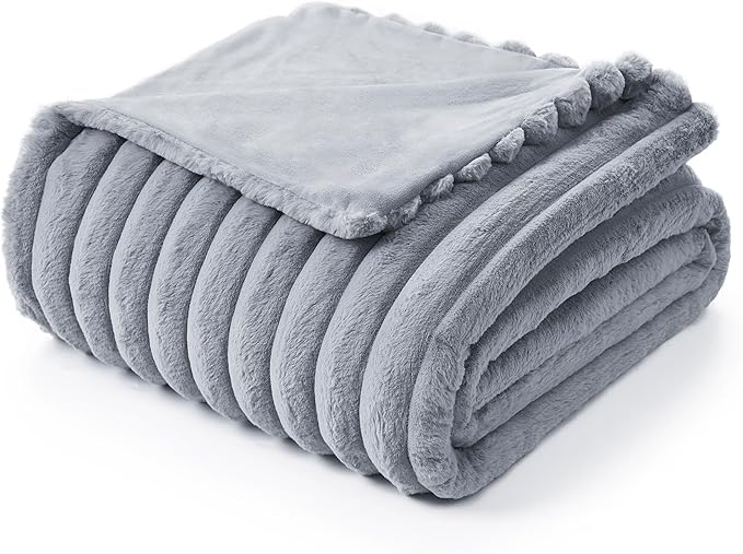 Amélie Home Faux Fur Throw Blanket for Couch, Cozy Fuzzy Fluffy Fur Luxurious Soft Striped Plush Gift Blankets for Family Sofa Chair Bed Living Room Bedroom, 60"x80", Light Grey