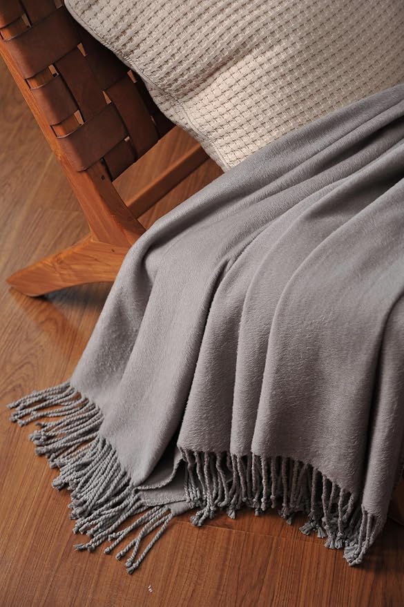 CUDDLE DREAMS Silk Throw Blanket with Hand-Knotted Fringe, Natural, Soft & Breathable (Gray)
