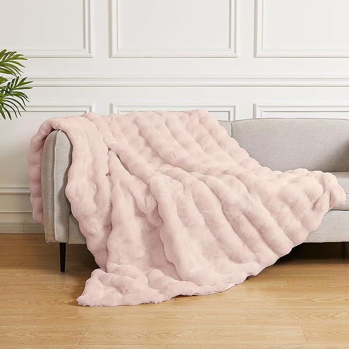 Pink Faux Fuzzy Fur King Size Throw Blanket 90x108 Cozy Furry Throw Rabbit Fur Blanket for Bed Soft Fluffy Blanket King for Living Room Bedroom Home Gifts 1000 GSM