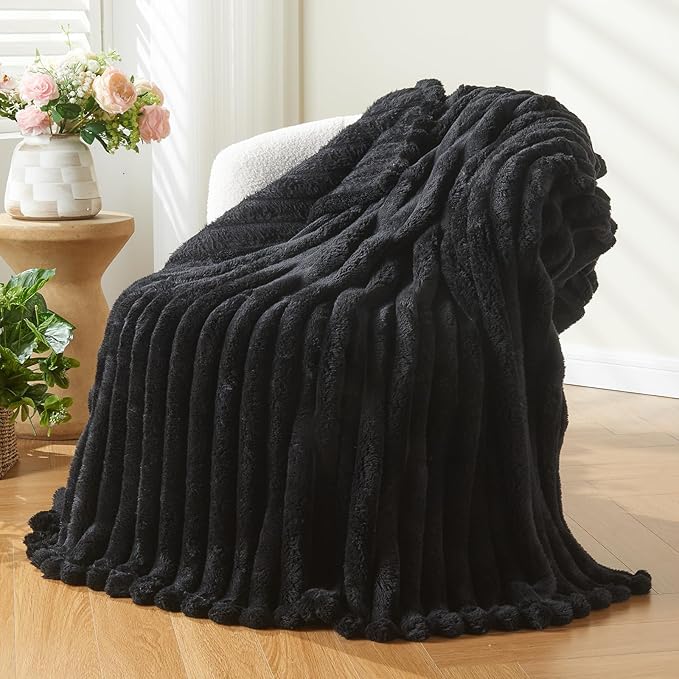 NEWCOSPLAY Super Soft Throw Blanket Black Premium Silky Flannel Fleece 3D Ribbed Jacquard Lightweight Bed Blanket All Season Use (Black Ribbed, Throw(50"x60"))