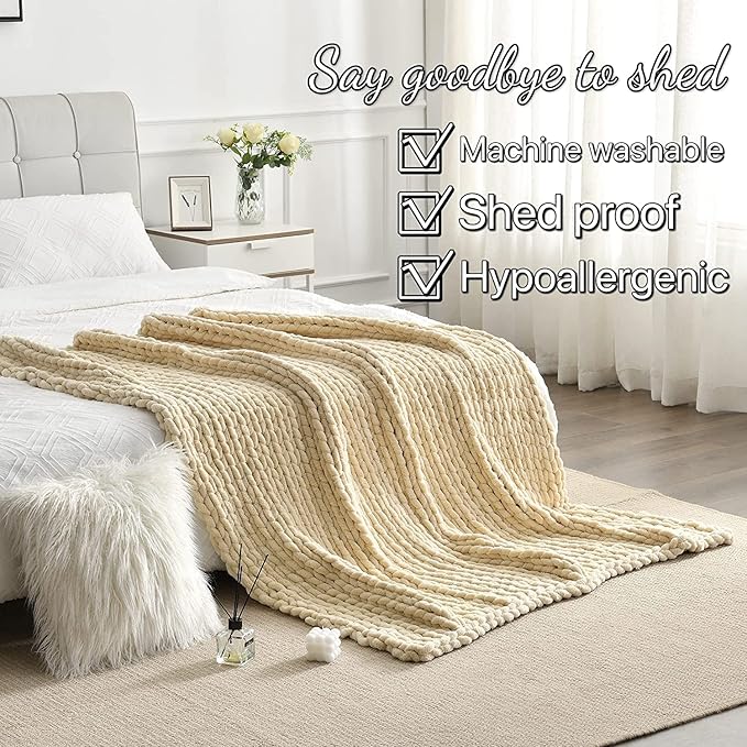 Maetoow Tighter Version Chenille Chunky Knit Blanket Throw （40×50 Inch）, Handmade Warm & Cozy Blanket Couch, Bed, Home Decor, Soft Fleece Banket, Boho Thick Blankets and Giant Yarn Throws，Beige