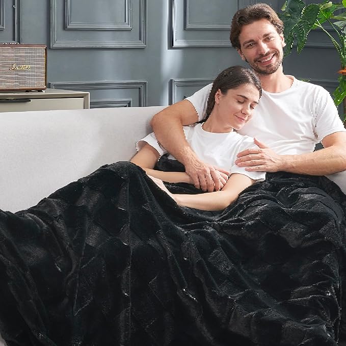 Cozy Bliss Checkered Large Faux Rabbit Fur Black Twin Bed Blanket, Soft Fuzzy Fluffy Minky Furry Plush Blankets for Couch, Bed, Adults (60 * 80 Inches Black)