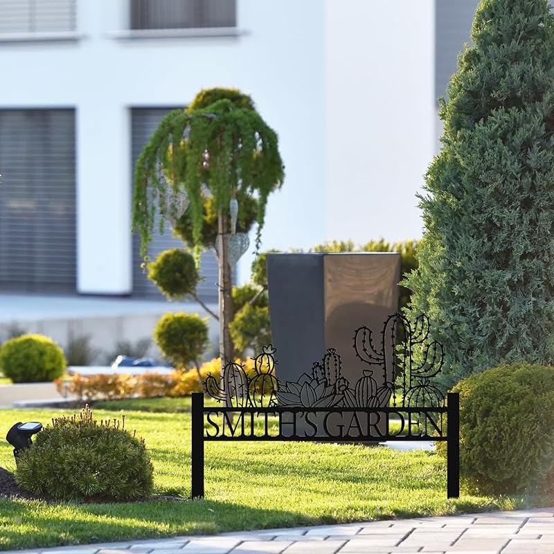 Personalized Cactus Metal Garden Sign, Large Garden Decoration Metal Sign with Stakes, Custom Gardener Family Name Sign, Cactus Decor for Outdoor, Patio Decorative, Yard Art, New Home Gift