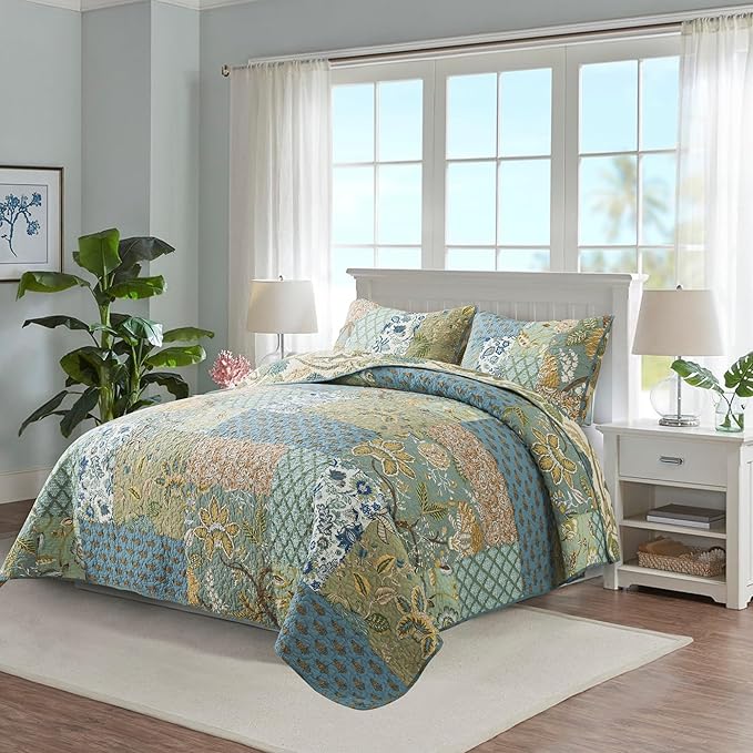 NEWLAKE Quilt Set California King Size, 100% Cotton Patchwork Green Bohemian Quilt Sets, Reversible Bedspread Lightweight and Breathable for All Seasons, Soft Quilted Bedspread with 2 Pillow Shams