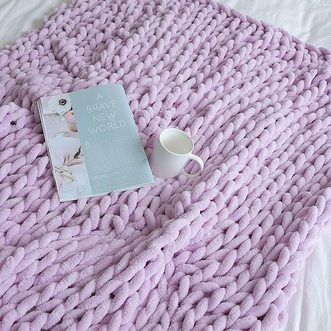 Maetoow Chenille Chunky Knit Blanket Throw (60×80 Inch), Handmade Warm & Cozy Blanket Couch, Bed, Home Decor, Soft Breathable Fleece Banket, Christmas Thick and Giant Yarn Throws, Purple