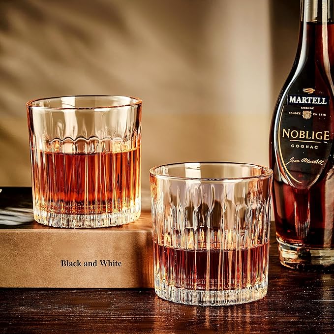 Whiskey Glasses Set of 4,Lead-Free Crystal Old Fashioned Glass,300ml Rocks Glass Tumblers for Drinking Bourbon,Cognac,Irish Whisky,Whiskey Gifts for Men