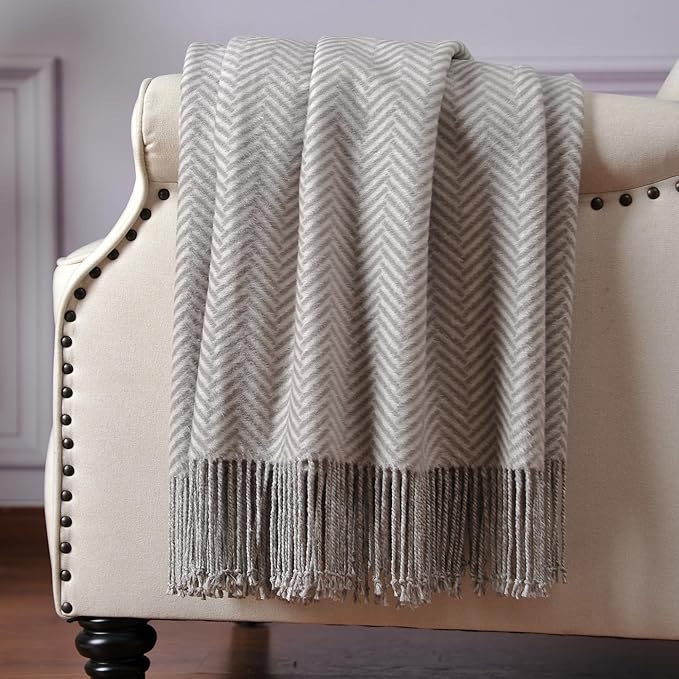 CUDDLE DREAMS Silk Throw Blanket with Hand-Knotted Fringe, Natural, Soft & Breathable (Herringbone Gray)
