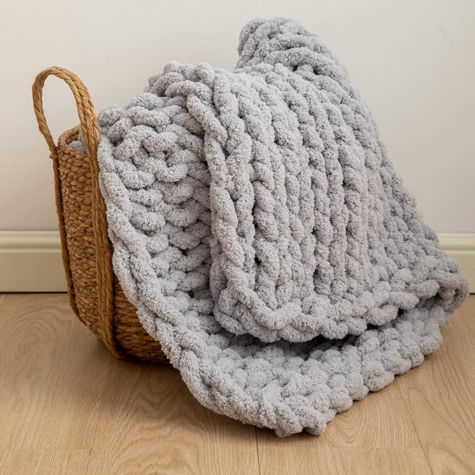 WESHIONGOO Chunky Knit Blanket Throw 40"×40" Knitted Throw Blankets for Couch Bed Fluffy Soft Blanket with Jumbo Chenille Yarn Thick 100% Handmade (Light Grey)