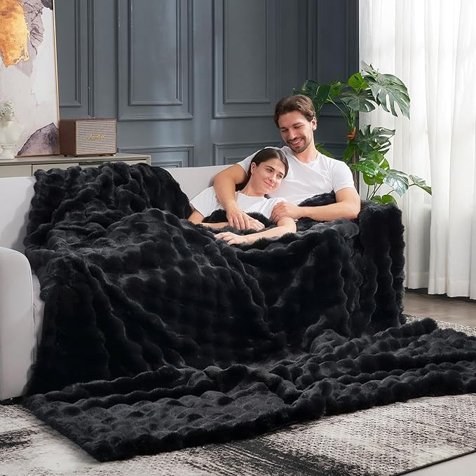 Cozy Bliss Faux Fur Throw Blanket for Couch, Fuzzy Soft Plush Thick Bubble Blanket for Sofa Bedroom Living Room, 108 * 90 Inches Black