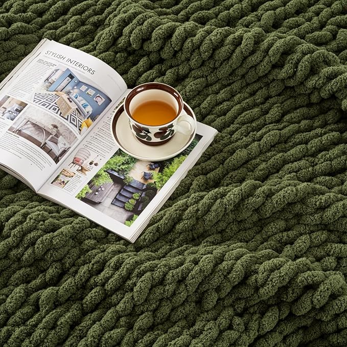 Ultra Soft Chunky Knit Blanket Throw -50x70 Hand Knitted Warm Chenille Throw Blanket, Home Decor Soft Thick Yarn Cable Knit Blanket Breathable Fleece Banket Christmas for Couch Bed Sofa Best GIF