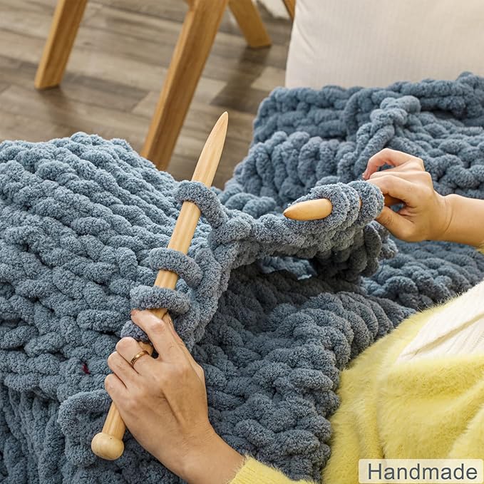 WESHIONGOO Chunky Knit Blanket Throw 50"×60" Knitted Throw Blankets for Couch Bed Fluffy Soft Blanket with Jumbo Chenille Yarn Thick 100% Handmade(Dusty Blue)