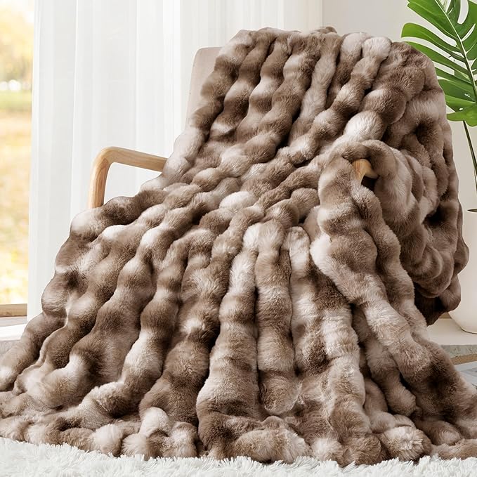 Touchat Luxury 1000GSM Rabbit Faux Fur Blanket, Super Heavy Warm Cozy Brown Blankets for Couch Bed Sofa, Ruched Plush Fuzzy Elegant Soft Reversible Mink Blanket for Living Room Bedroom, 90" x 90"
