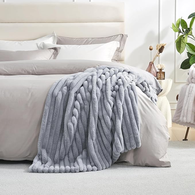 Amélie Home Faux Fur Throw Blanket for Couch, Cozy Fuzzy Fluffy Fur Luxurious Soft Striped Plush Gift Blankets for Family Sofa Chair Bed Living Room Bedroom, 60"x80", Light Grey