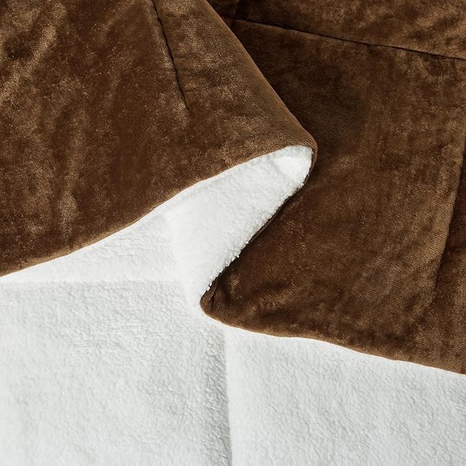 Amazon Basics Reversible Sherpa Comforter Set with Pillow Sham, Brown, Twin/Twin XL