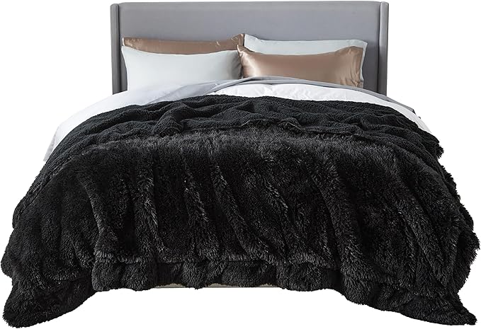 Bedsure GentleSoft Fluffy Black King Size Blanket for Bed, Thick Soft Sherpa Faux Fur Fleece Bedding Fuzzy Plush Winter Warm Heavy Oversize Large King Blanket, Cozy Black Gifts for Men Women, 108x90