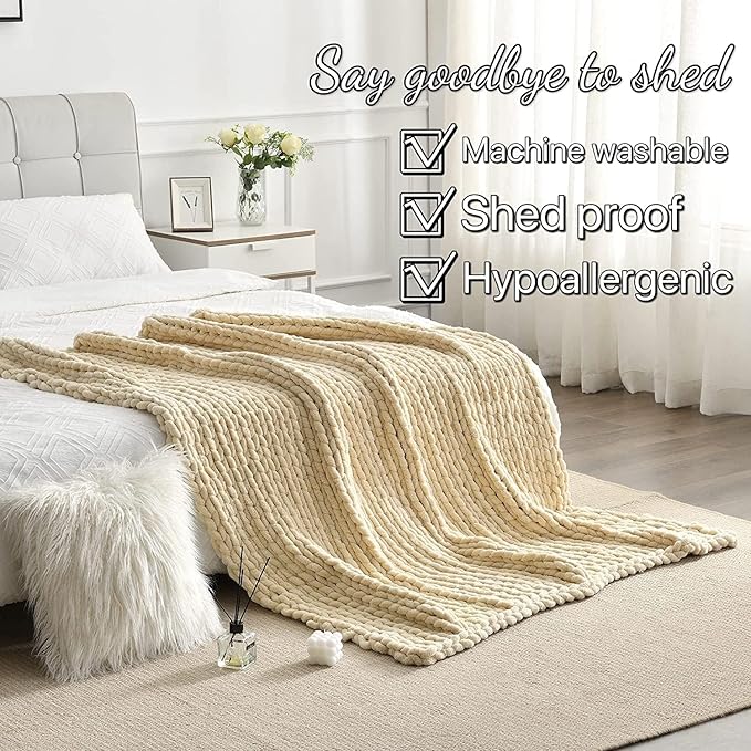 Maetoow Tighter Version Chenille Chunky Knit Blanket Throw （60×80 Inch）, Handmade Warm & Cozy Blanket Couch, Bed, Home Decor, Soft Fleece Banket, Boho Thick Blankets and Giant Yarn Throws，Beige
