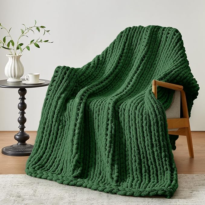 Chunky Knit Throw Blanket, 30''*40'' Knitted Throw Chenille Yarn for Bed Couch, Handmade Grass Green Crochet Big Thick Blanket, Machine Washable Cute Comfy Blanket for Home Decor
