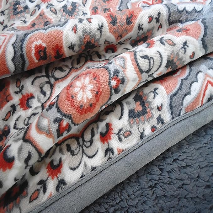 UKELER Flannel Sherpa Throws 60'' x 50', Cute Floral Design Soft Plush Flannel Blanket Throws for Bed/Couch/Sofa/Office/Camping