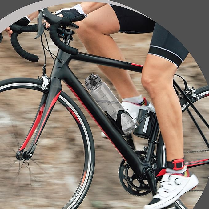 OLDLEY 32 oz Water Bottle, Motivational Water Bottle with Time Marker, Sports Water Bottle With Strap, Leakproof & BPA Free Large Water Bottles for School, Gym,Outdoor, Tritan, Transparent-Gray