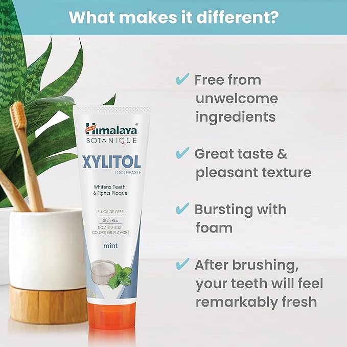 Himalaya Botanique Xylitol Toothpaste, Mint Flavor - Fluoride Free Toothpaste to Whiten Teeth, Fight Plaque and for Fresh Breath - Vegan, Gluten Free, No Artificial Flavors or Colors, 4 oz