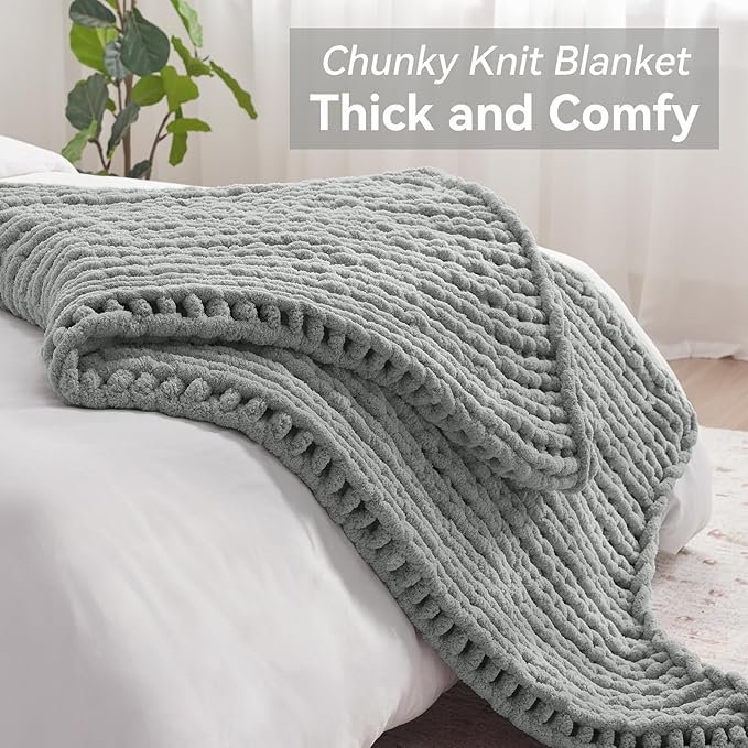 Chunky Knit Throw Blanket, 60''*80'' Knitted Throw Chenille Yarn for Bed Couch, Handmade Light Grey Crochet Big Thick Blanket, Machine Washable Cute Comfy Blanket for Home Decor