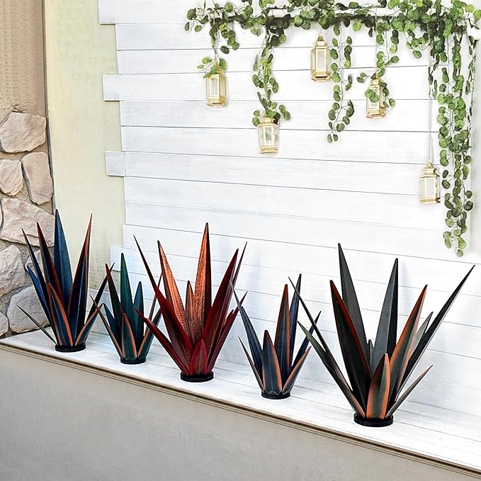 Large Tequila Rustic Sculpture, Rustic Metal Agave Plants for Outdoor Patio Yard, Home Decor Hand Painted Metal Agave Garden Yard Statue, Outdoor Lawn Ornaments (Red - L (W/Solar Light))