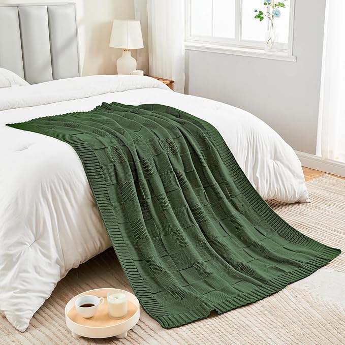 CozeCube Knit Throw Blanket,Christmas Green Checkered Bedroom Blanket for Couch,Soft Cozy Warm Knitted Blanket for Bed Sofa Living Room,Decorative Spring Fall Throw Blanket 50"X60",Christmas Green