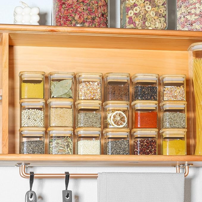 ComSaf 16Pcs Glass Spice Jars with Bamboo Lid, 4oz Airtight Square Spice Containers with 275 Black Lables, Empty Seasoning Jars for Spice Salt Sugar