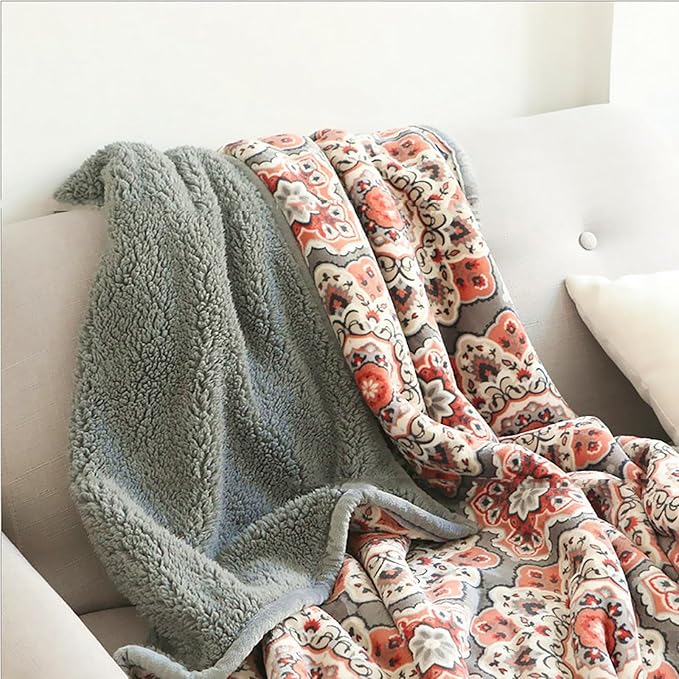 UKELER Flannel Sherpa Throws 60'' x 50', Cute Floral Design Soft Plush Flannel Blanket Throws for Bed/Couch/Sofa/Office/Camping