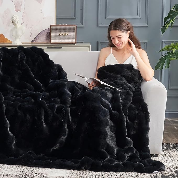 Cozy Bliss Faux Fur Throw Blanket for Couch, Fuzzy Soft Plush Thick Bubble Blanket for Sofa Bedroom Living Room, 60 * 80 Inches Black
